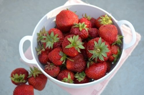 Strawberries for lemonade