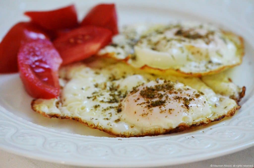 Olive Oil Fried Eggs with Za'atar - How to Fry Eggs in Olive Oil