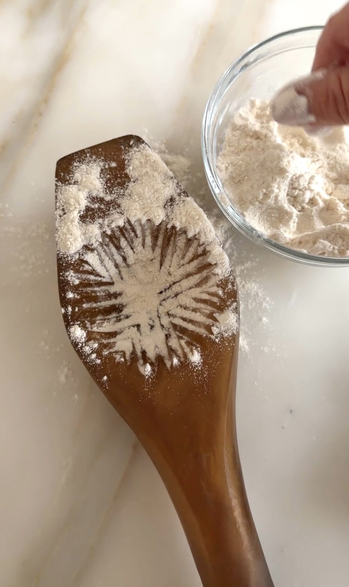 Mamoul mold with flour in the cavity