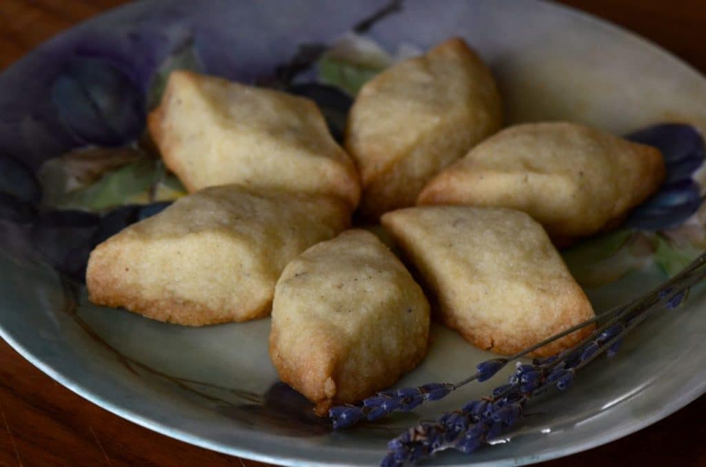 Molded Shortbread Ka'ik Cookies - Maureen Abood