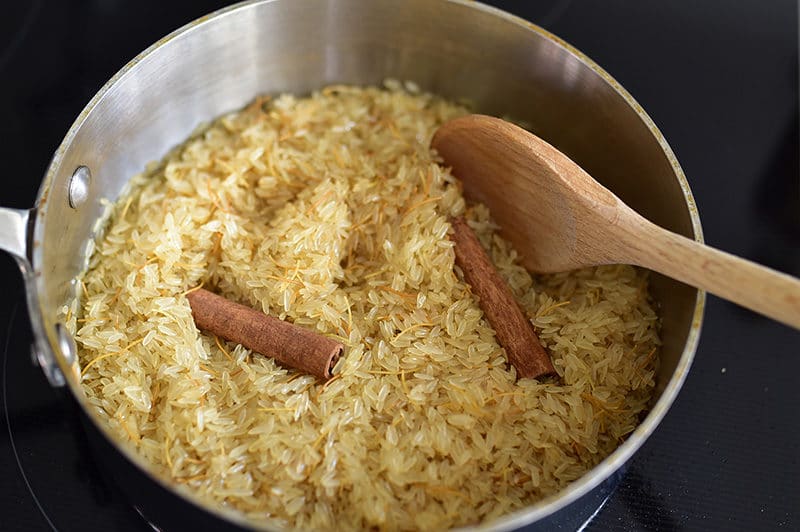 Rice with cinnamon sticks