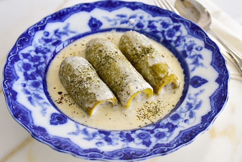 Koosa cooked in yogurt sauce and served in a blue dish