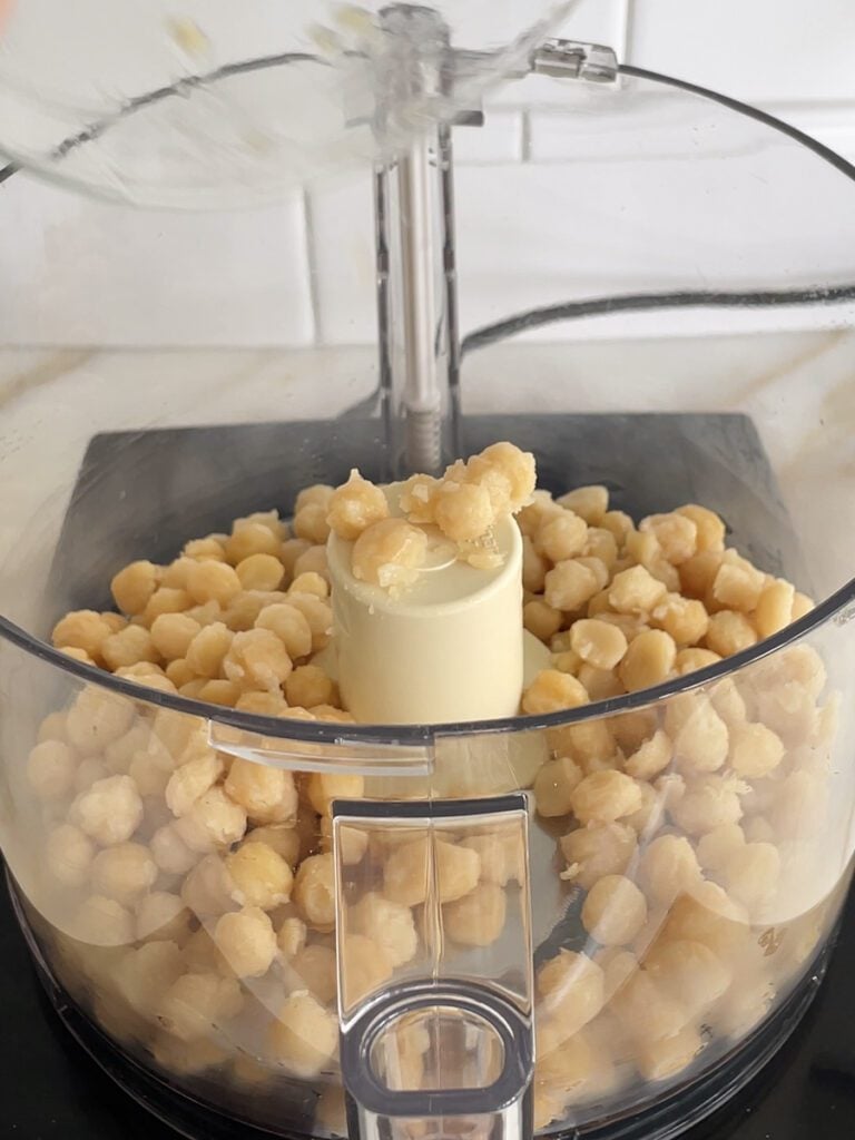 Chickpeas in a food processor.