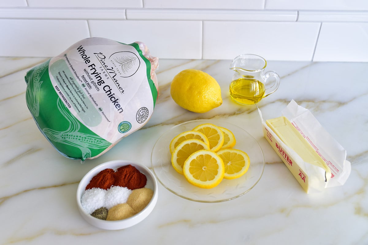 Ingredients for making roasted chicken with lemon